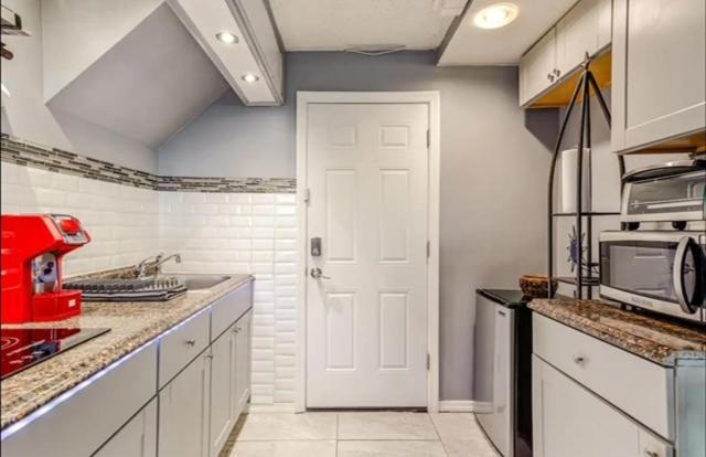 Brooklyn Spacious Space With Private Entrance, Bathroom, & Backyard - Full-Kitchen Нью-Йорк Экстерьер фото