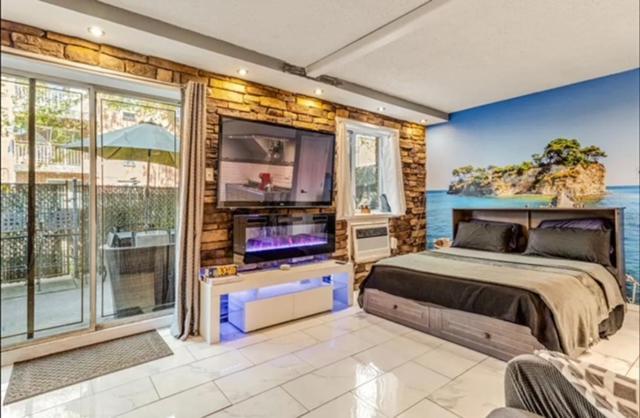 Brooklyn Spacious Space With Private Entrance, Bathroom, & Backyard - Full-Kitchen Нью-Йорк Экстерьер фото